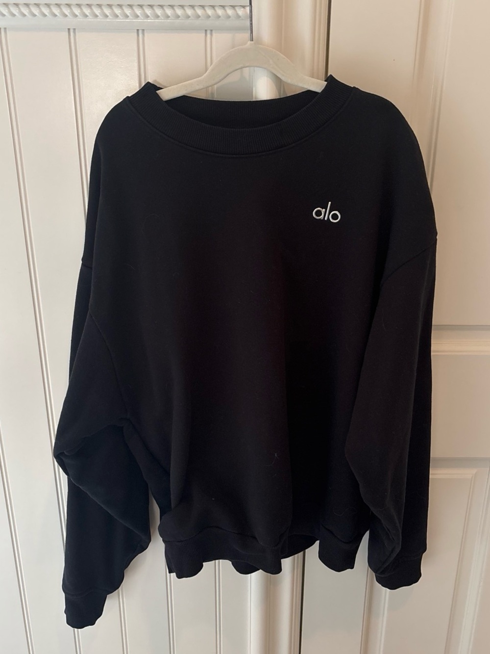 Alo yoga sweatshirt